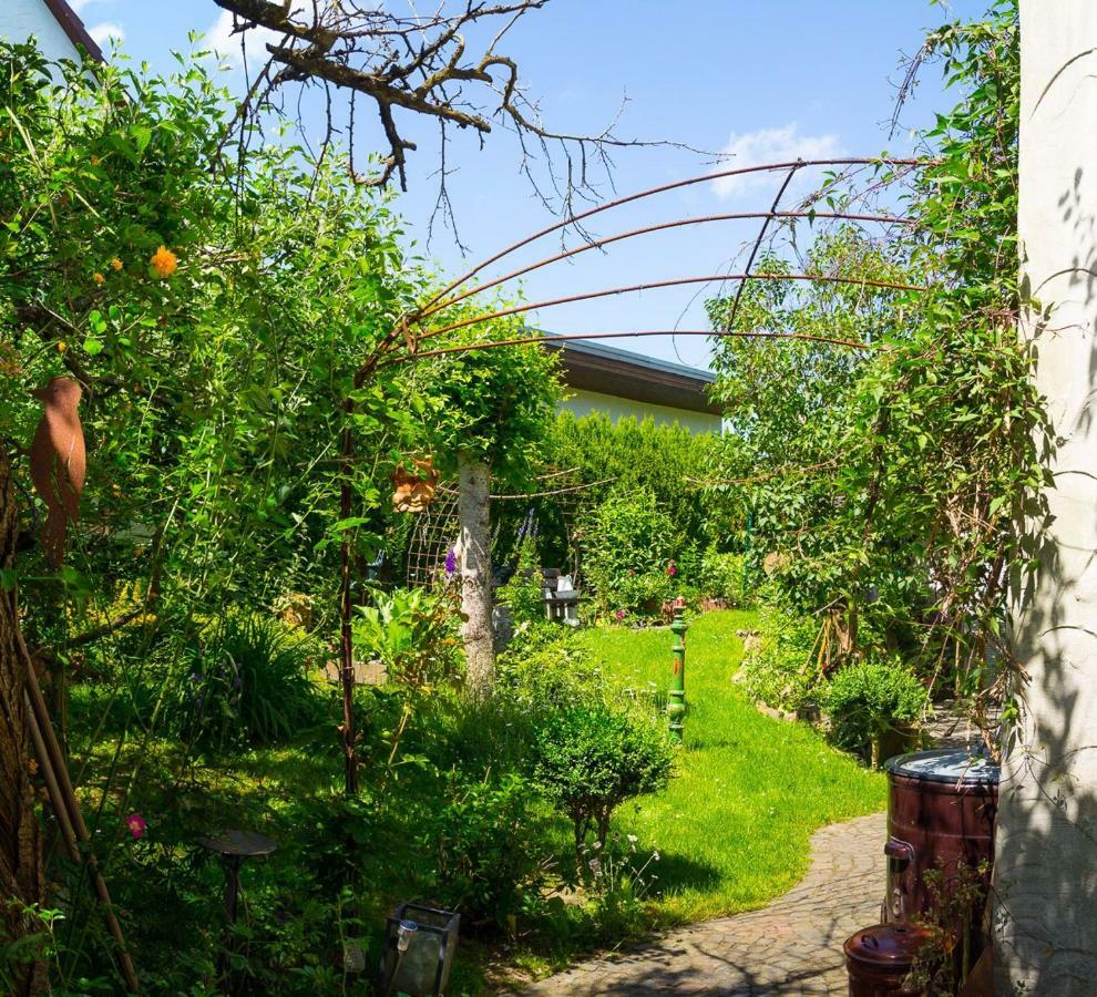 Appartamento Auszeit Flair Der Provence Hausen  Esterno foto